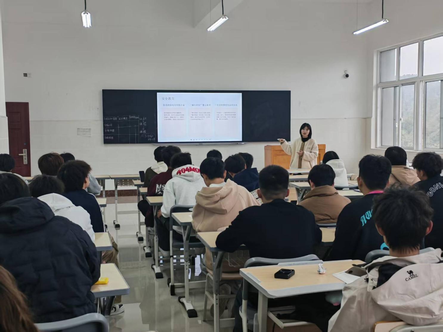 25机电2 (1) 25机电2 (1)